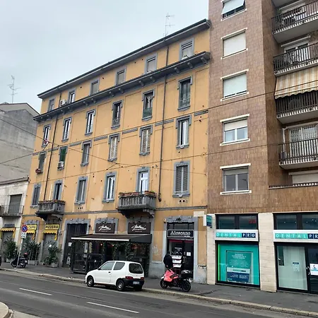 Apartment Ripa150 - Smart - Prada Bocconi Ieo Ied Forum Assago Navigli Duomo15min